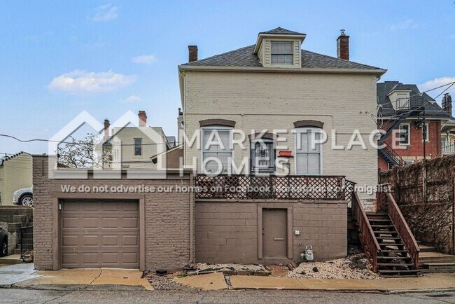 Building Photo - 1391 Woodbridge St