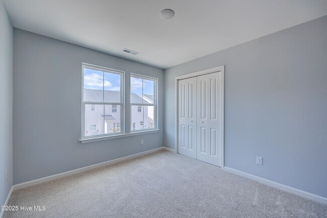 Building Photo - 9096 Laurel Bay Ln