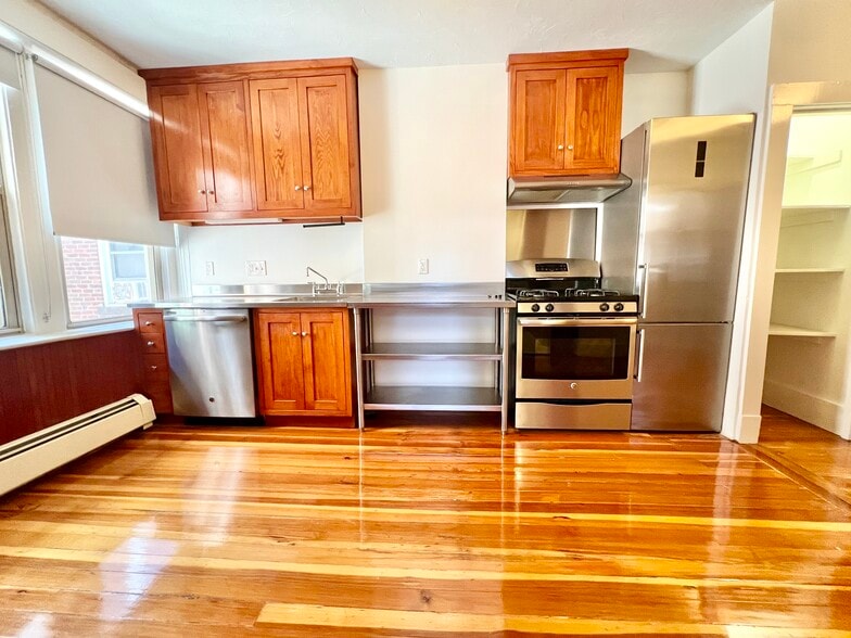 Building Photo - 9 Thacher Ct