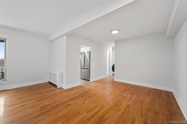 Building Photo - 730 Pelham Rd