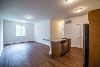 Building Photo - 411 N 34th St