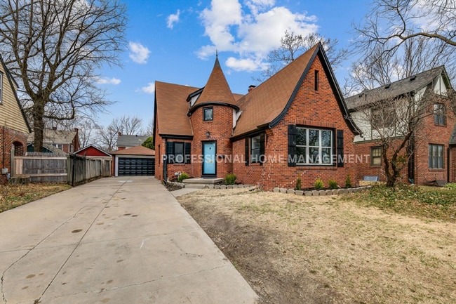 Primary Photo - College Hill Home for rent! 4 bedroom 2 bath!