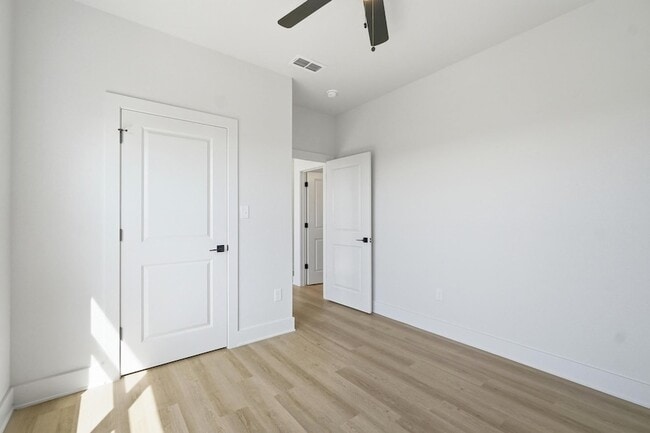 Building Photo - 6525 Inverness St