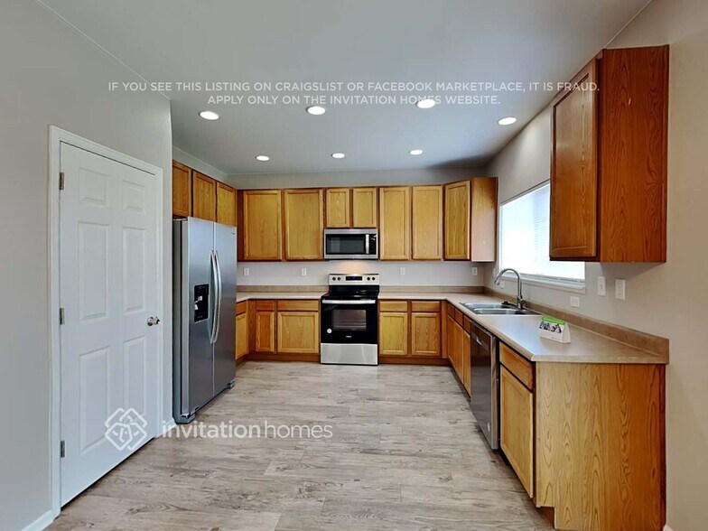 Building Photo - 6997 Ancestra Dr