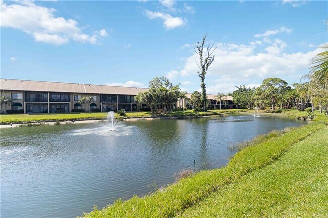 Building Photo - 5624 Ashton Lake Dr
