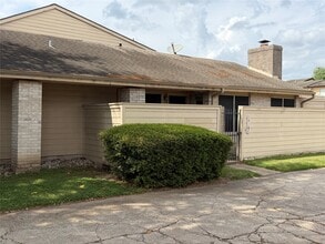 Building Photo - 10362 Cook Rd