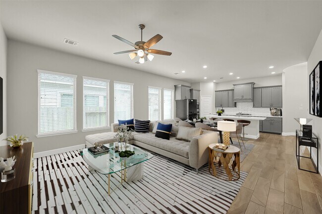 Building Photo - 328 Rise Ln