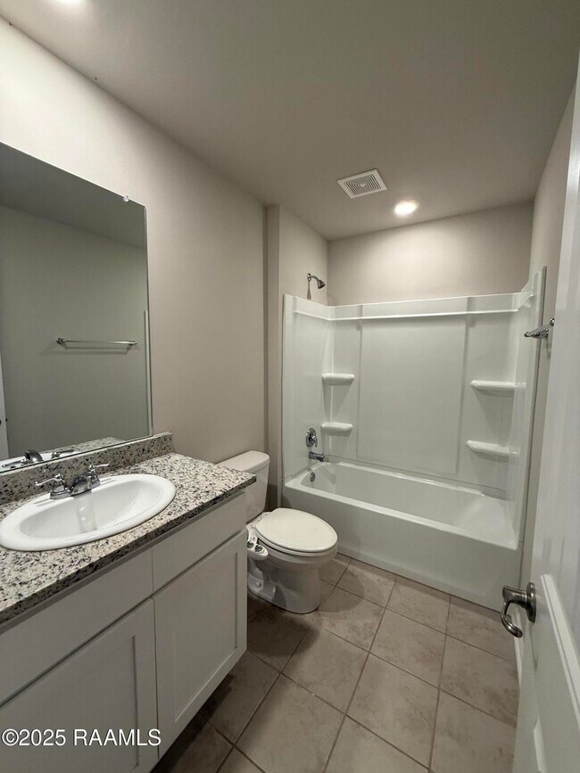 Building Photo - 200 Broussard Hl Dr