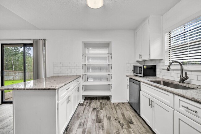 Building Photo - 1237 Rhonda Dr