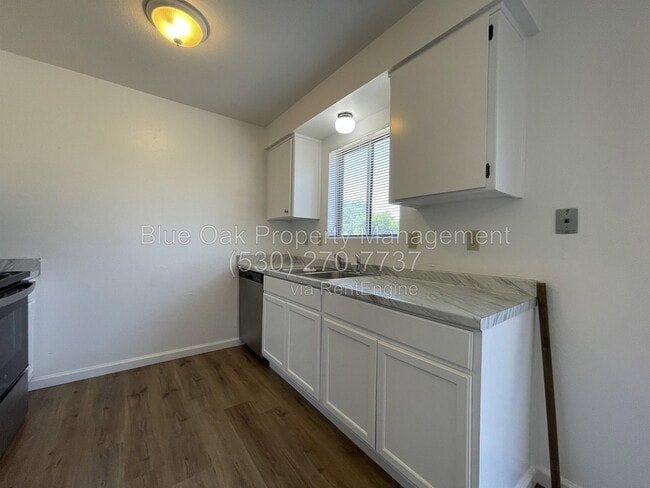 Building Photo - 470 Cimarron Dr