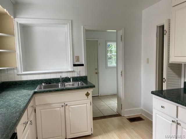 Building Photo - 2772 Ashley Ave