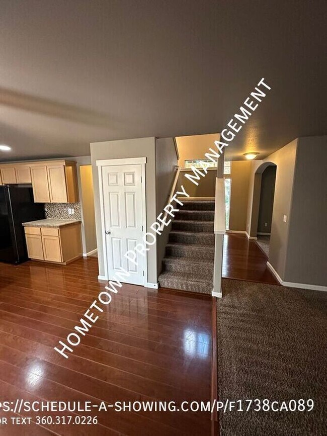 Building Photo - 7011 Prism St SE