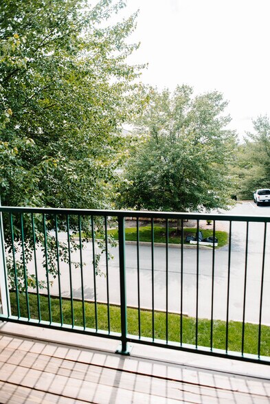 Building Photo - 1422 Eagle Pointe Dr