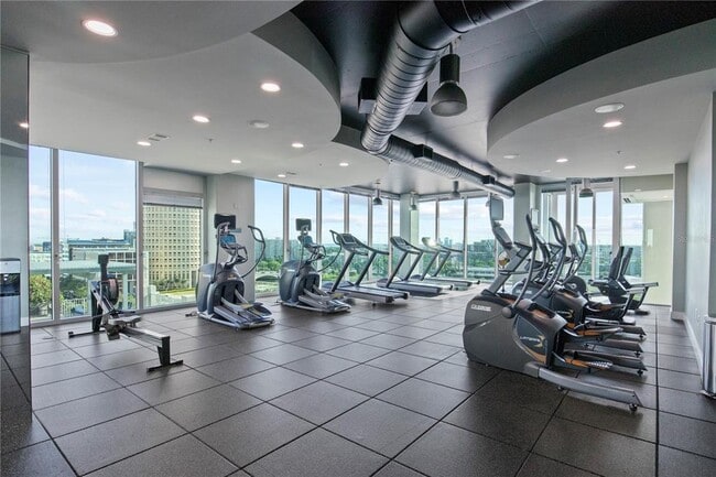 Building Photo - 777 N Ashley Dr