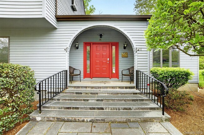Building Photo - 28 Lakeview Dr