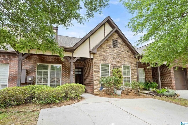 Primary Photo - 132 Singapore Cir
