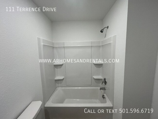 Building Photo - 111 Terrence Dr