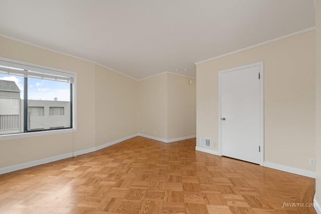 Building Photo - 401 Corbett Ave