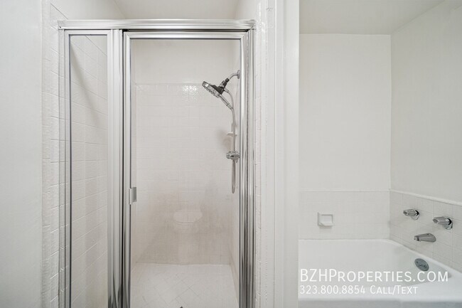 Building Photo - 131 Orlando Ave