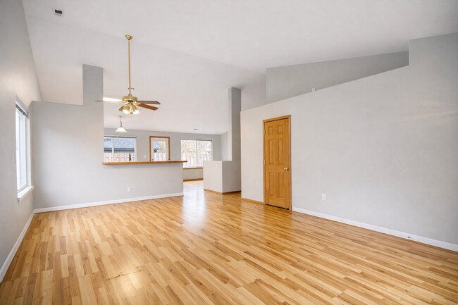 Building Photo - 2917 NW Watkins Ct