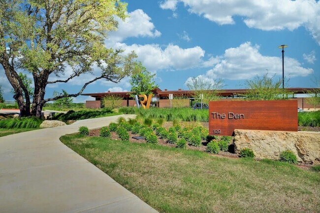 Building Photo - 116 Cherry Ridge Rd