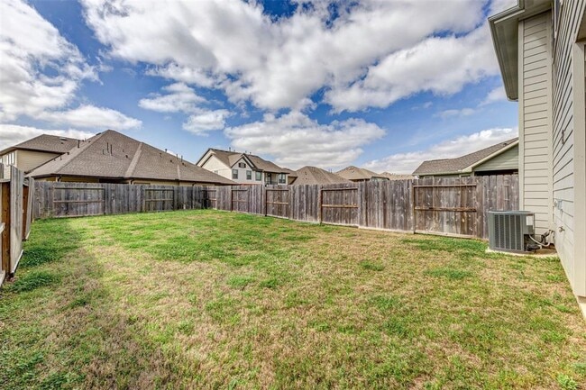 Building Photo - 2511 Manor Valley Ct