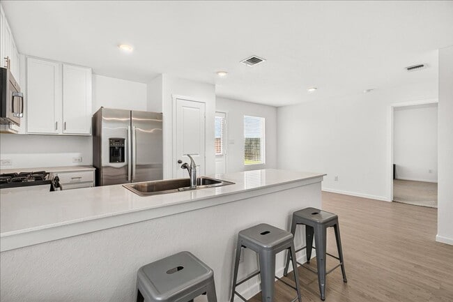 Building Photo - 7909 Thor Dr