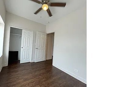 Building Photo - 8246 S Racine Ave