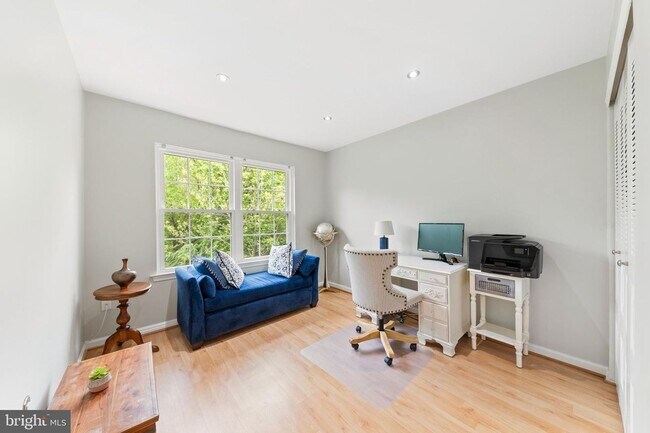 Building Photo - 41 Quince Ct