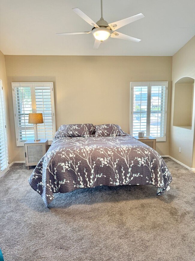 Building Photo - 3-6 Month Rental, Amazing Water Front Property With Private Pool!