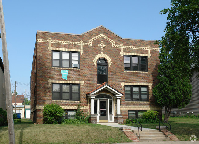 Primary Photo - 3312 Blaisdell Apartments