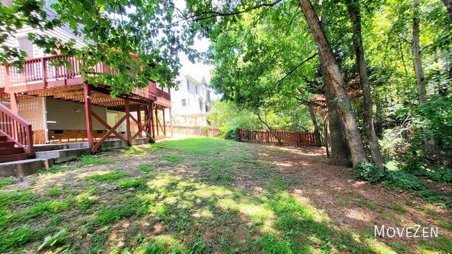 Building Photo - 203 Rose Valley Woods Dr
