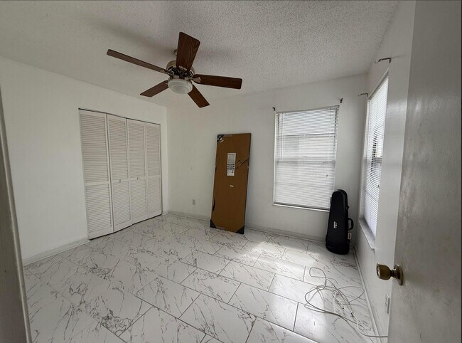 Building Photo - 4255 Willow Pond Cir