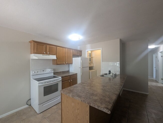 Primary Photo - Quail Valley 3 Bedroom 2 bathroom