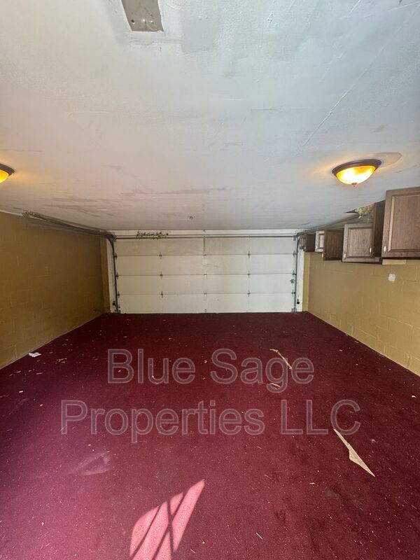 Building Photo - 754 Buck Ln