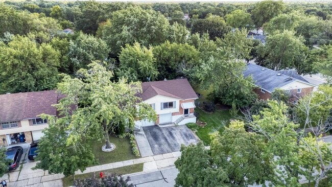Primary Photo - 1549 Revere Cir