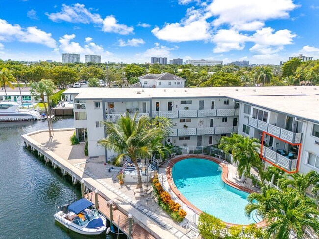 Building Photo - 13105 Ixora Ct