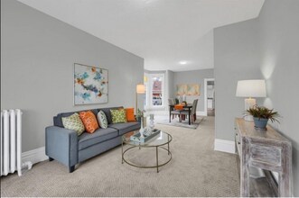 Building Photo - 1055 7th St W