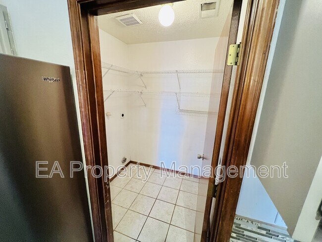 Building Photo - 8016 Lynnhaven Pl NW