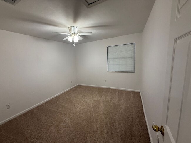 Building Photo - 886 Meginnis Ln