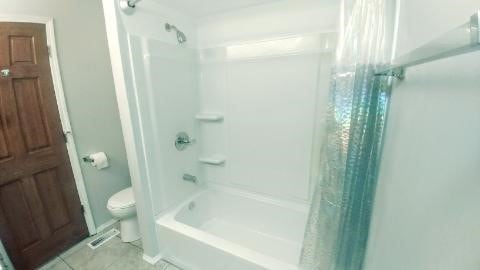 Building Photo - 2 Tower Ct