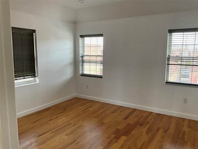 Building Photo - 258 Buttrick Ave