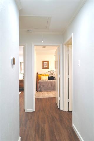 Building Photo - 3000 Townbluff Dr