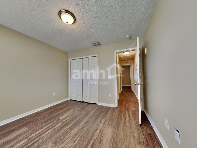 Building Photo - 4504 Reynolds Creek Ave