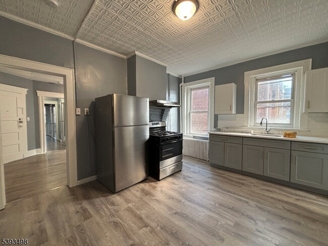 Primary Photo - 524 E Jersey St
