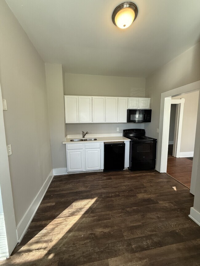 Building Photo - 2223 28th St N