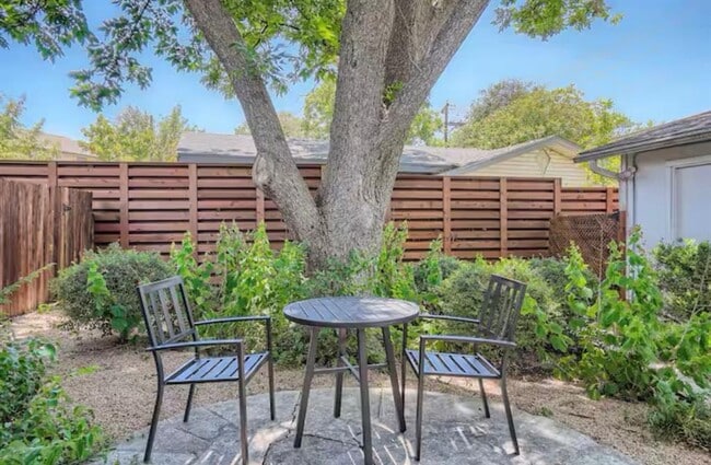 Building Photo - 8605 Rockwood Ln