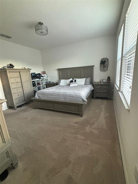 Building Photo - 1000 Vicenza St