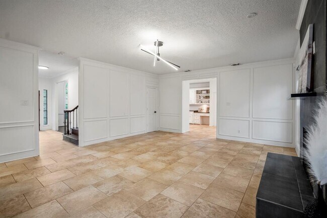Building Photo - 16814 Windypine Dr