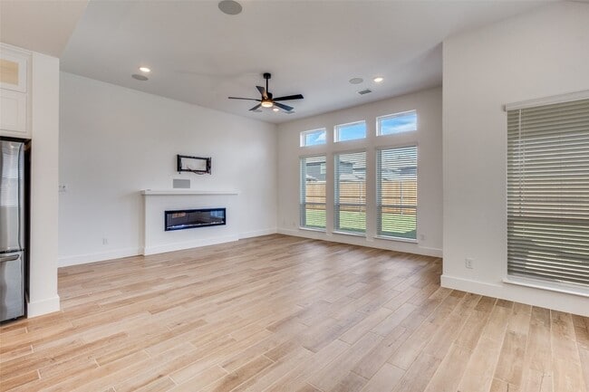 Building Photo - 3308 Lakestriker Rd